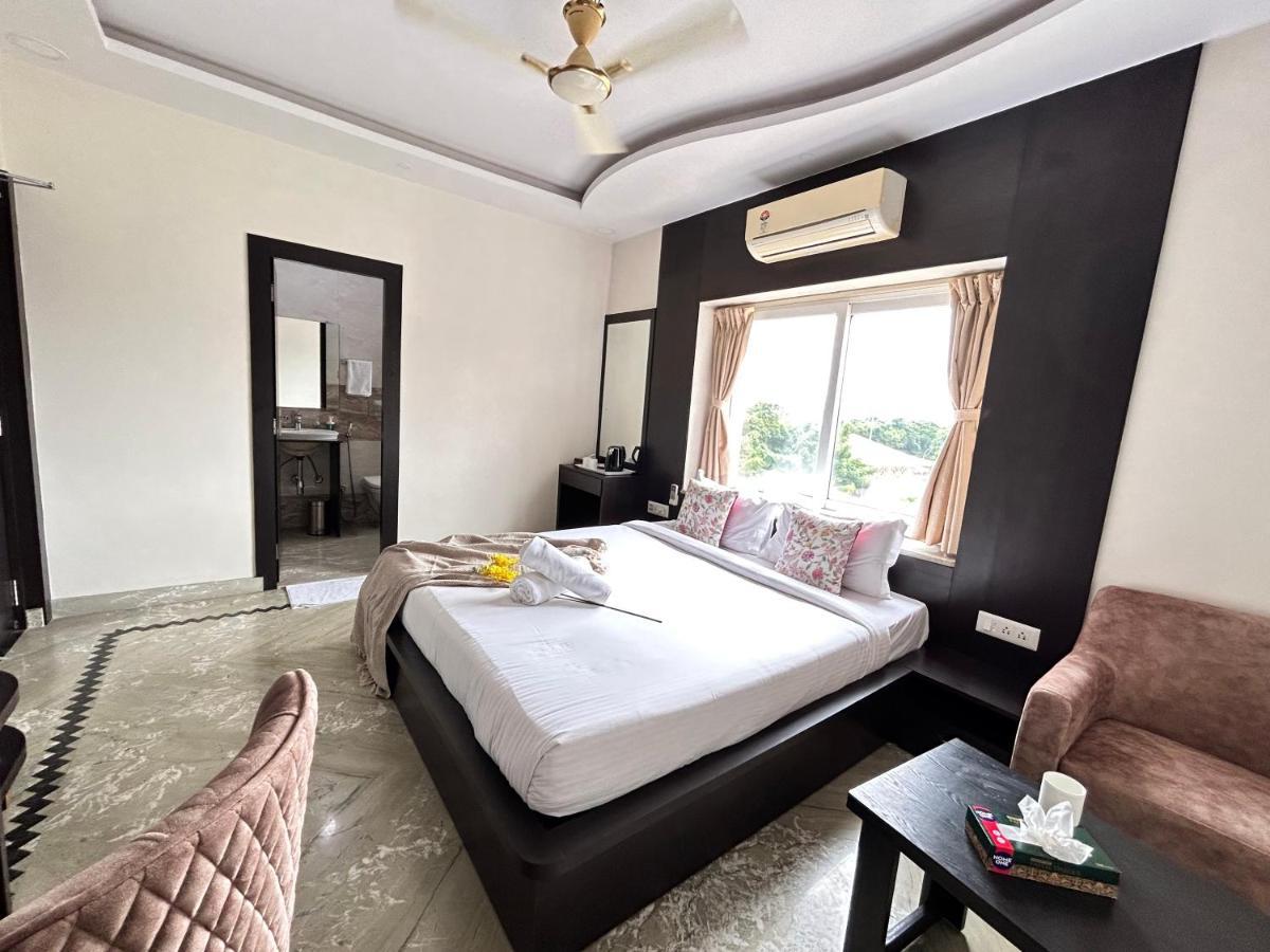 Bluo Lake View Newtown - Boutique Hotel Calcutta Buitenkant foto